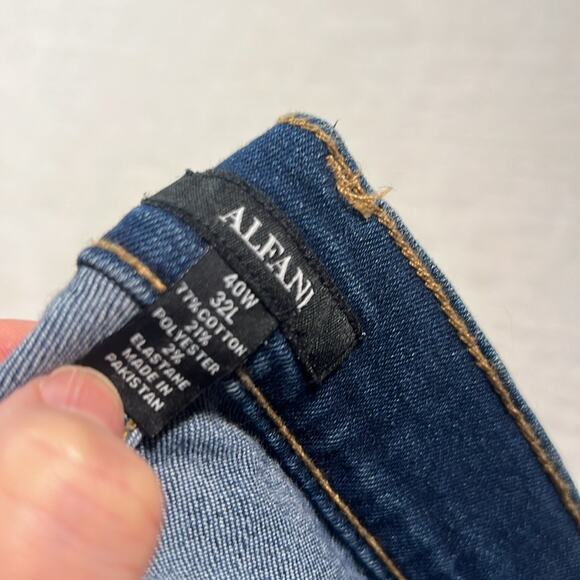 New! Alfani Straight Leg medium wash stretch blue jeans 40x32 - Picture 11 of 11